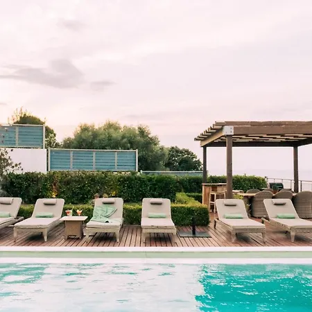 Aries Willa Kalivia (Skiathos)