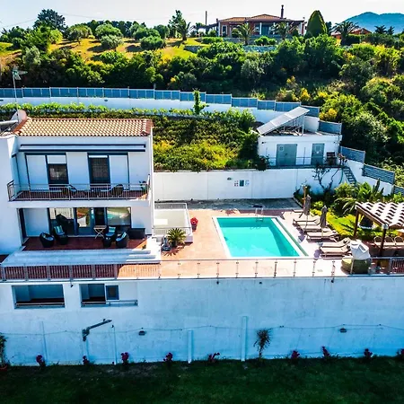 Villa Aries *