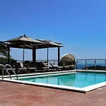 Vila Aries *